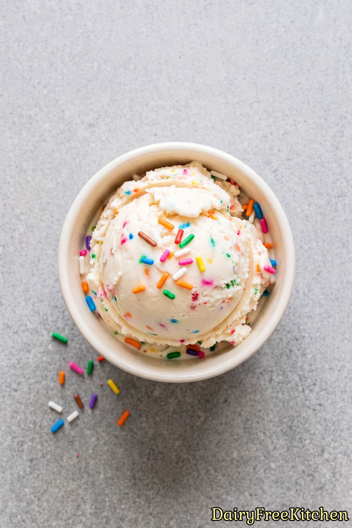 Smooth vegan cake batter ice cream