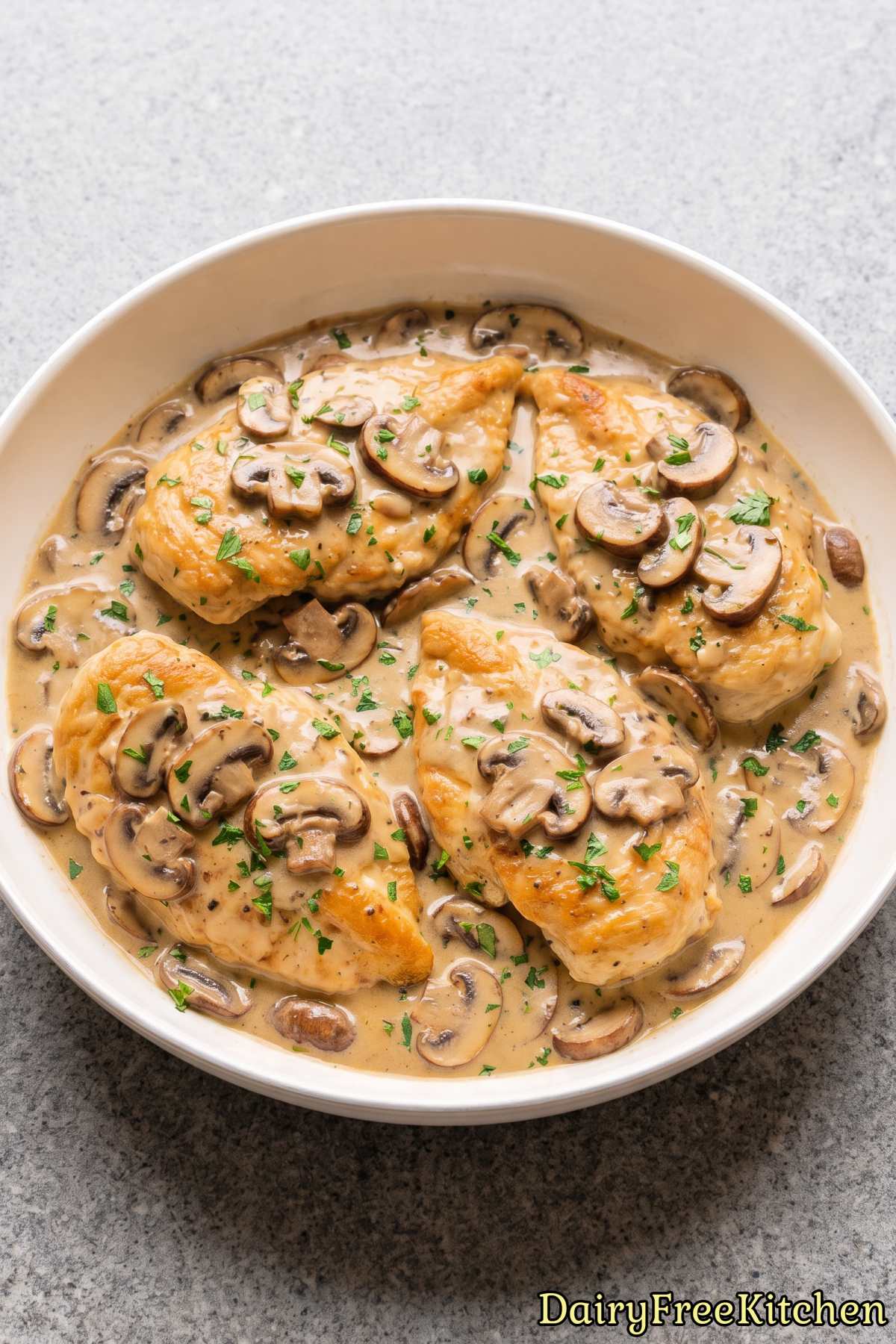 Creamy mushroom chicken marsala dairy free