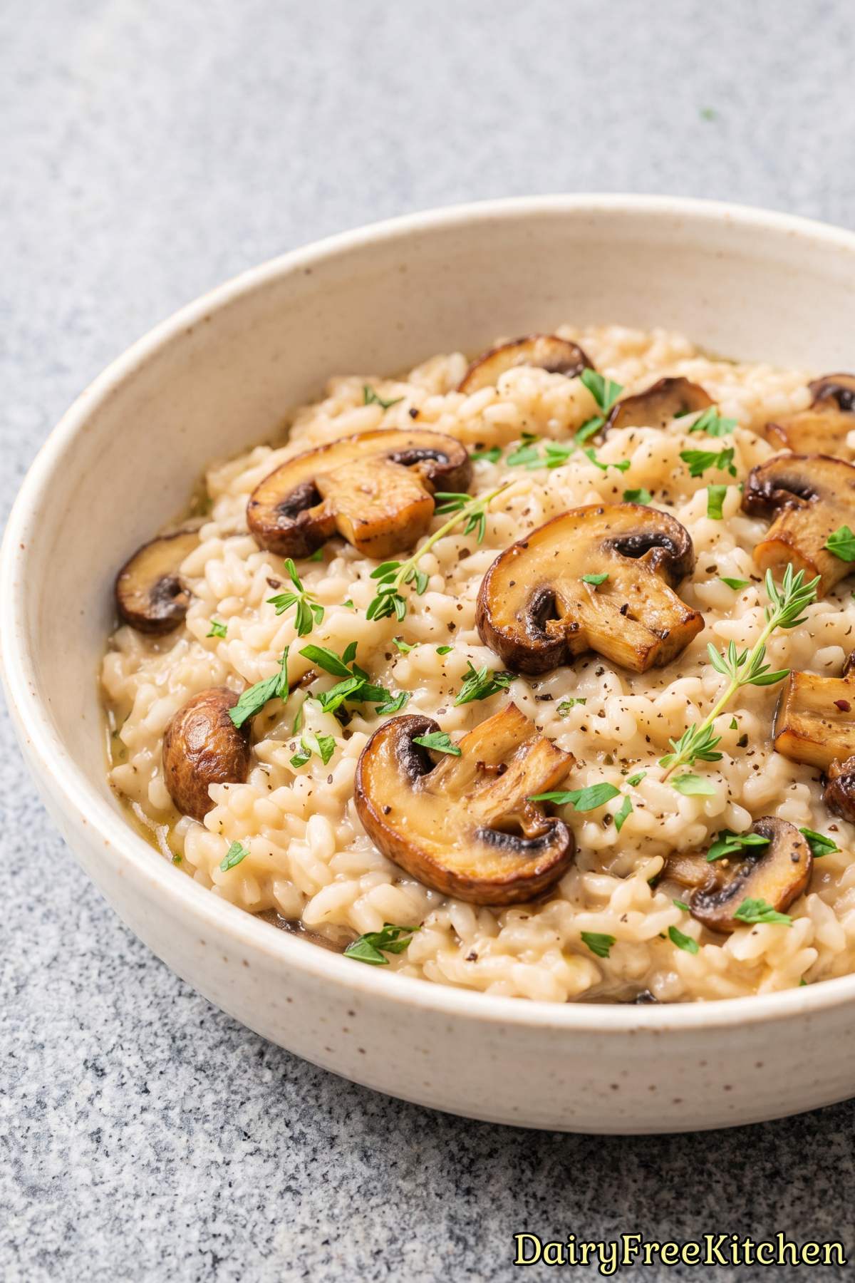 Aromatic dairy free mushroom risotto