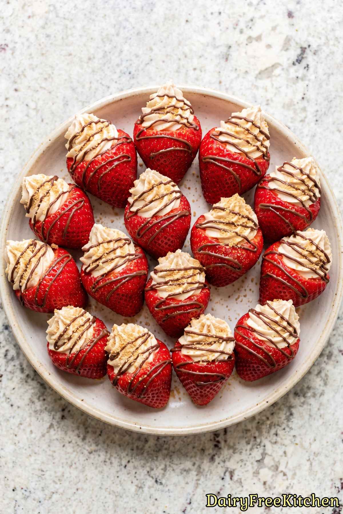 Light protein cheesecake strawberry bites