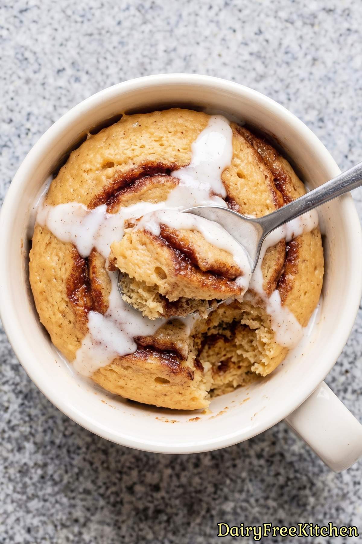 Soft cinnamon roll mug cake snack