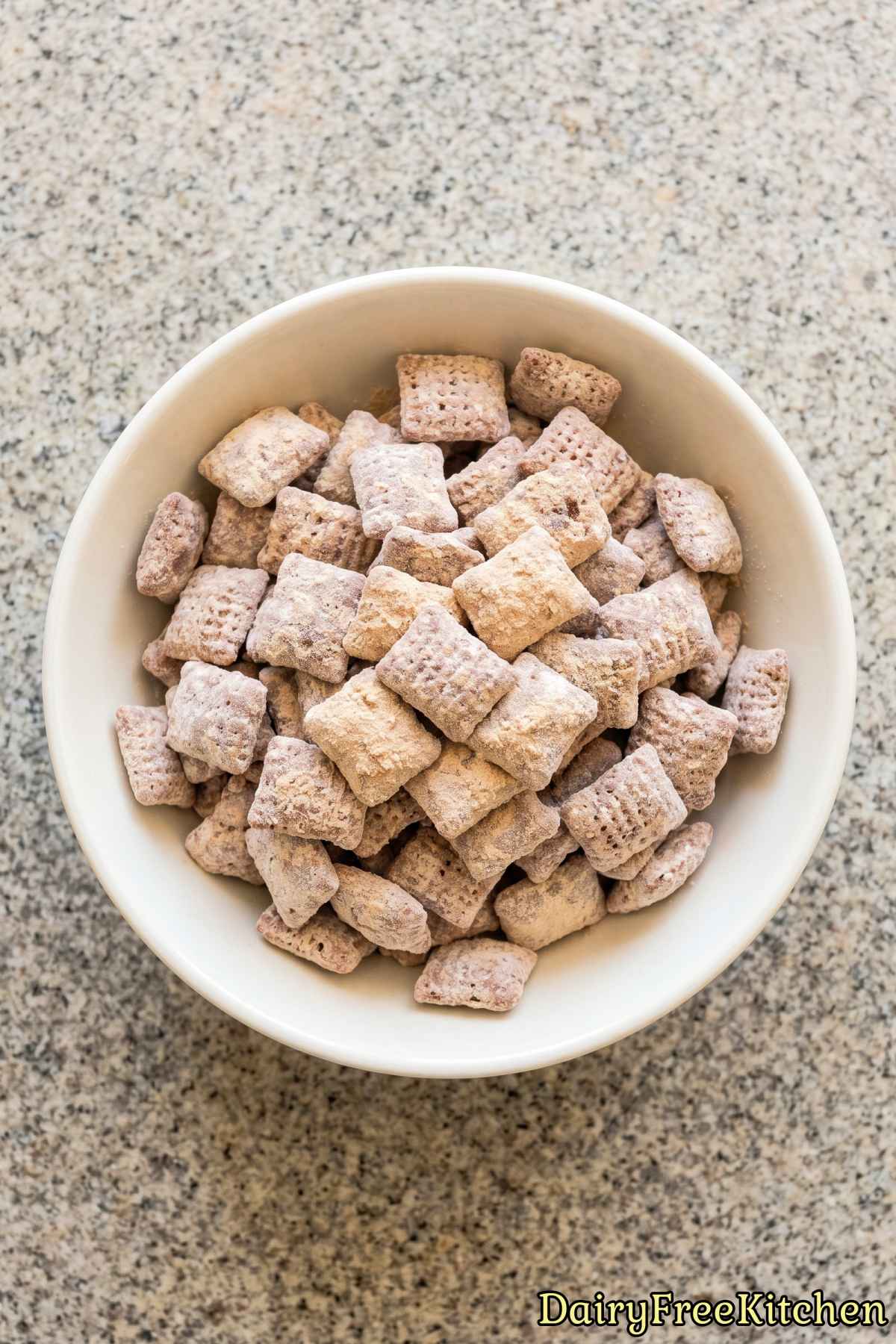 Healthy protein muddy buddies snack