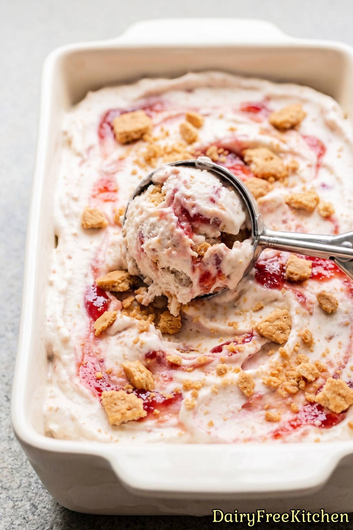 Chilled strawberry cheesecake ice cream, no dairy